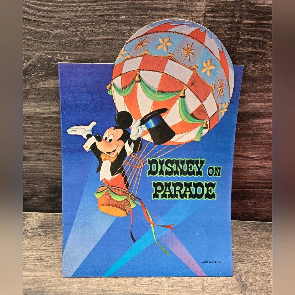 Vtg‎ Vintage 1969 Disney On Parade Program Disneyland Mickey Cover 1st Year